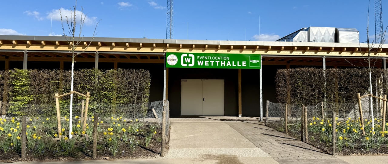 Wetthalle-Neuss-schmal